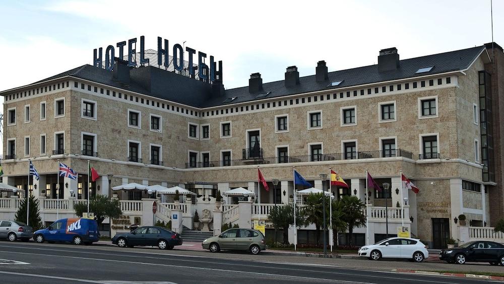 Hotel Conde Ansurez By Almia 4*